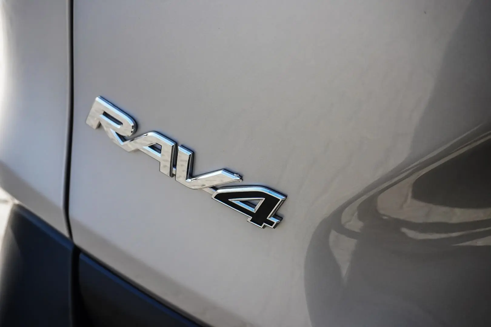 2024 Toyota RAV4 Gallery Image 14