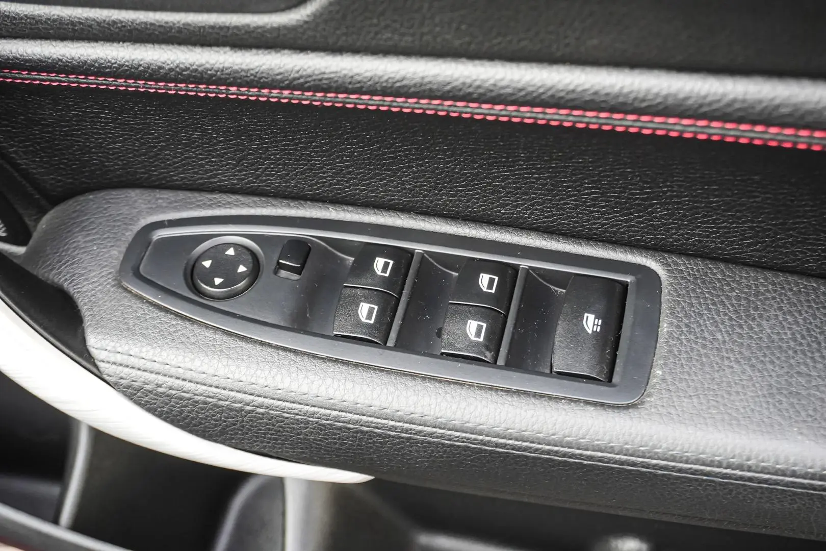2014 BMW 2 Series Gallery Image 18