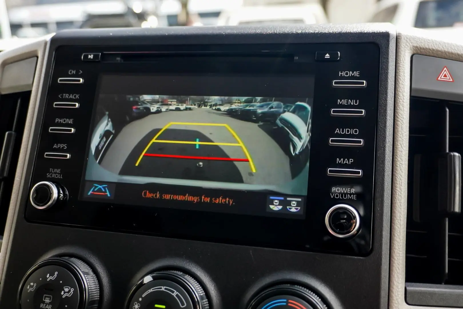 2019 Toyota Hiace Gallery Image 22