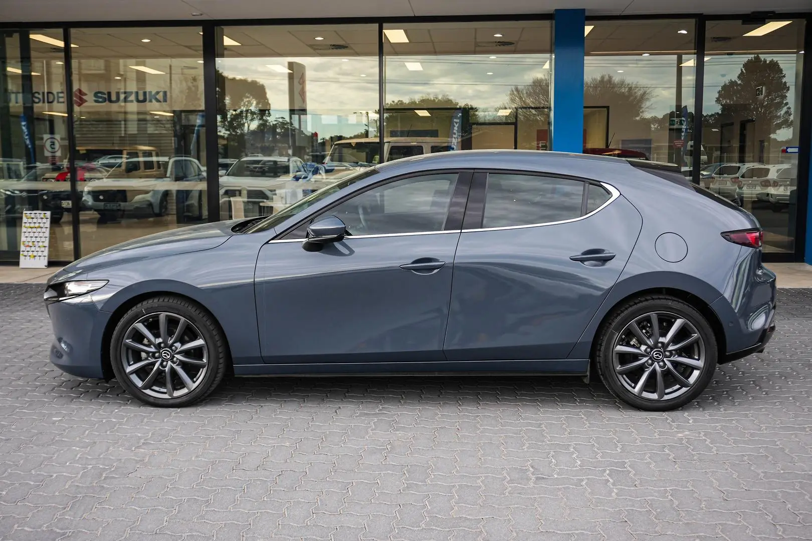 2020 Mazda 3 Gallery Image 4