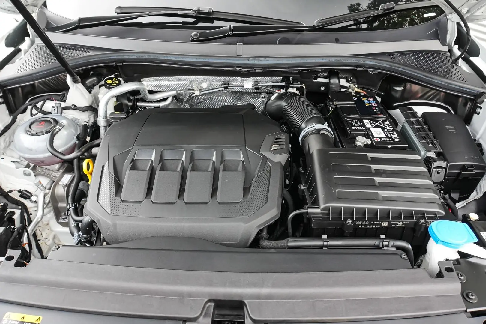 2024 Volkswagen Tiguan Gallery Image 24
