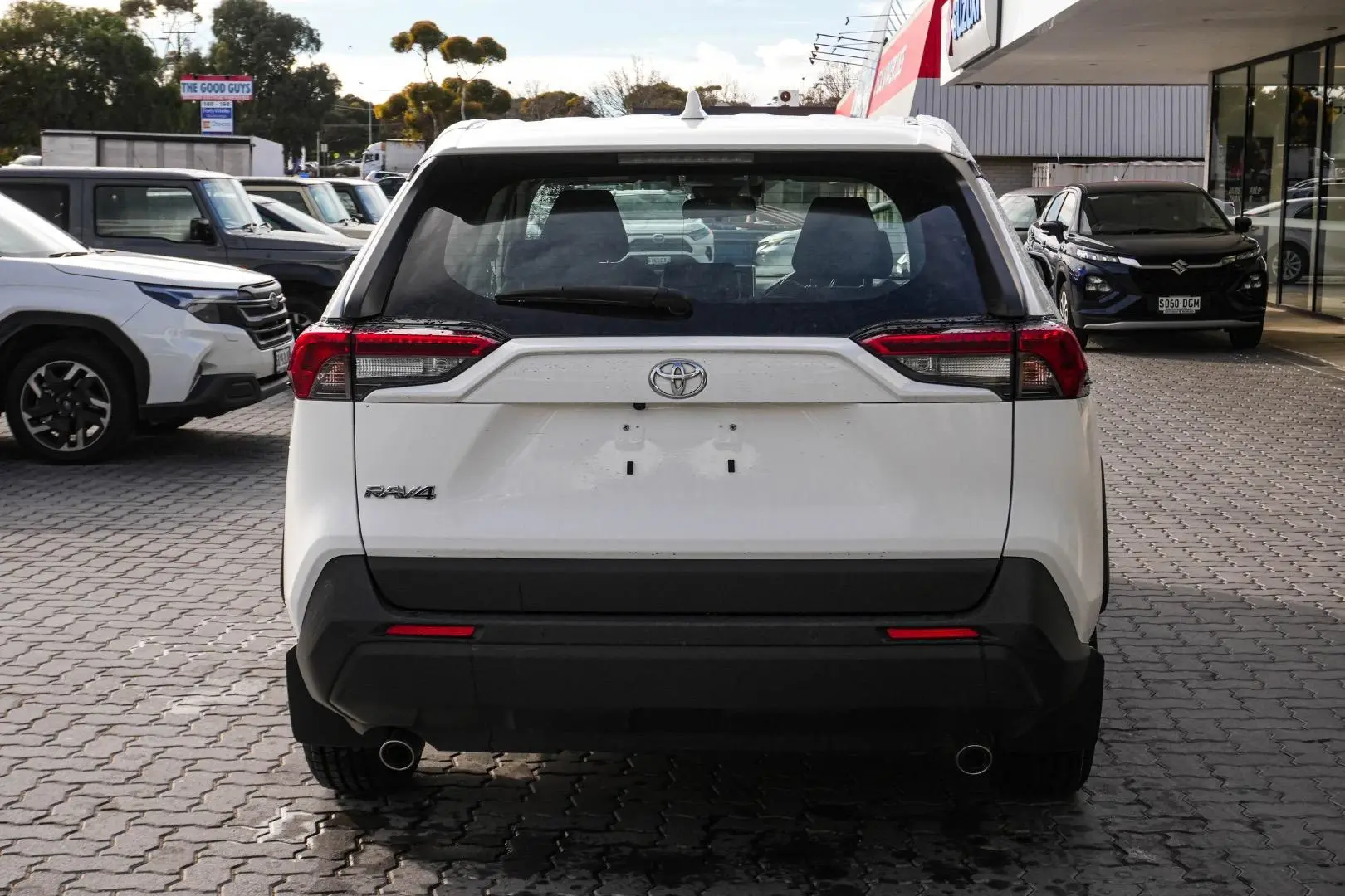 2024 Toyota RAV4 Gallery Image 6