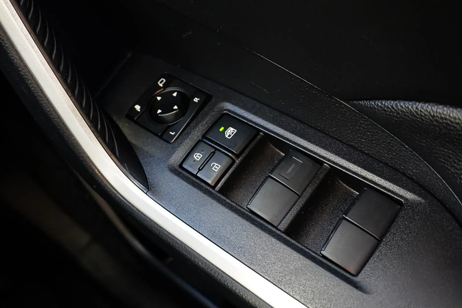 2021 Toyota RAV4 Gallery Image 21