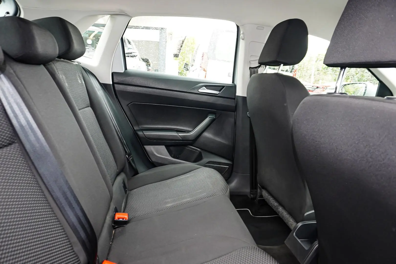 2018 Volkswagen Polo Gallery Image 7