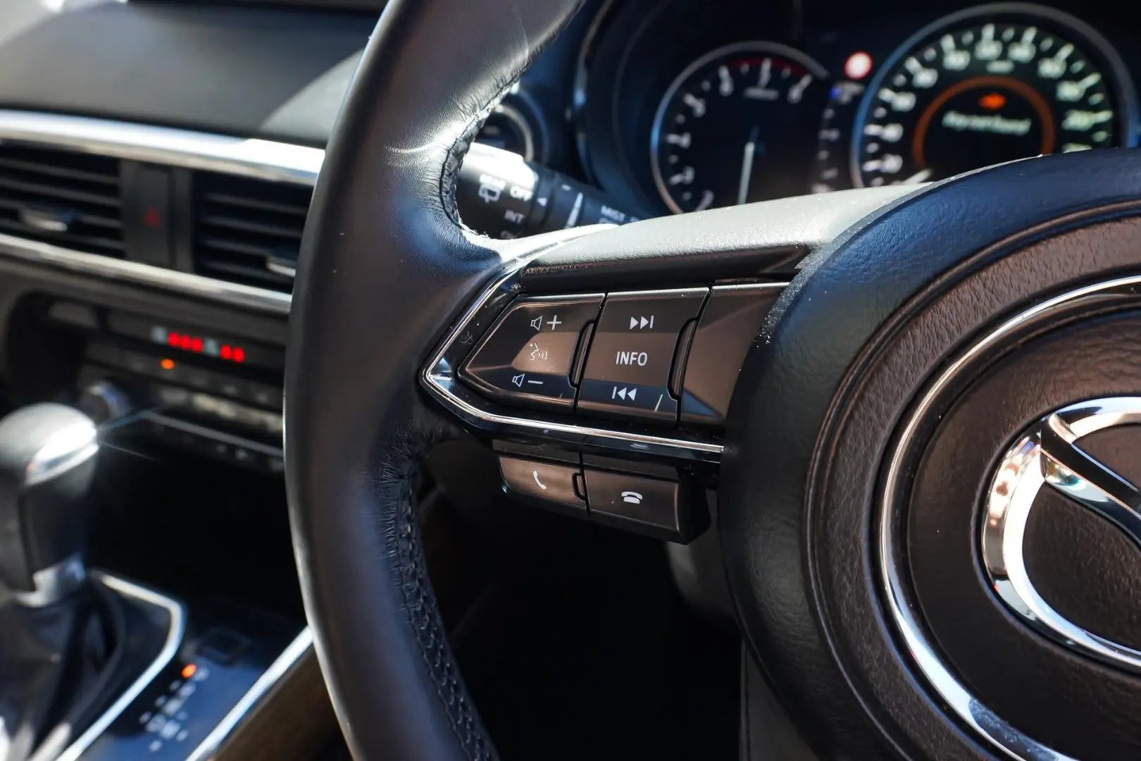 2020 Mazda CX-9 Gallery Image 18