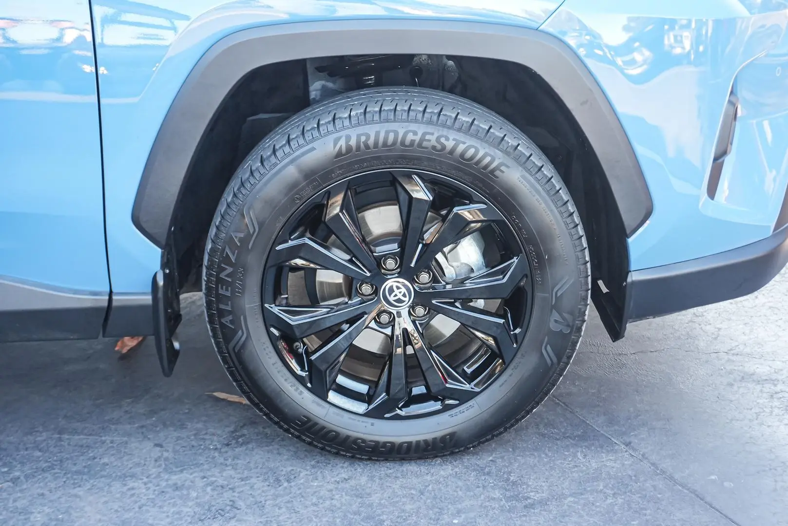 2023 Toyota RAV4 Gallery Image 12