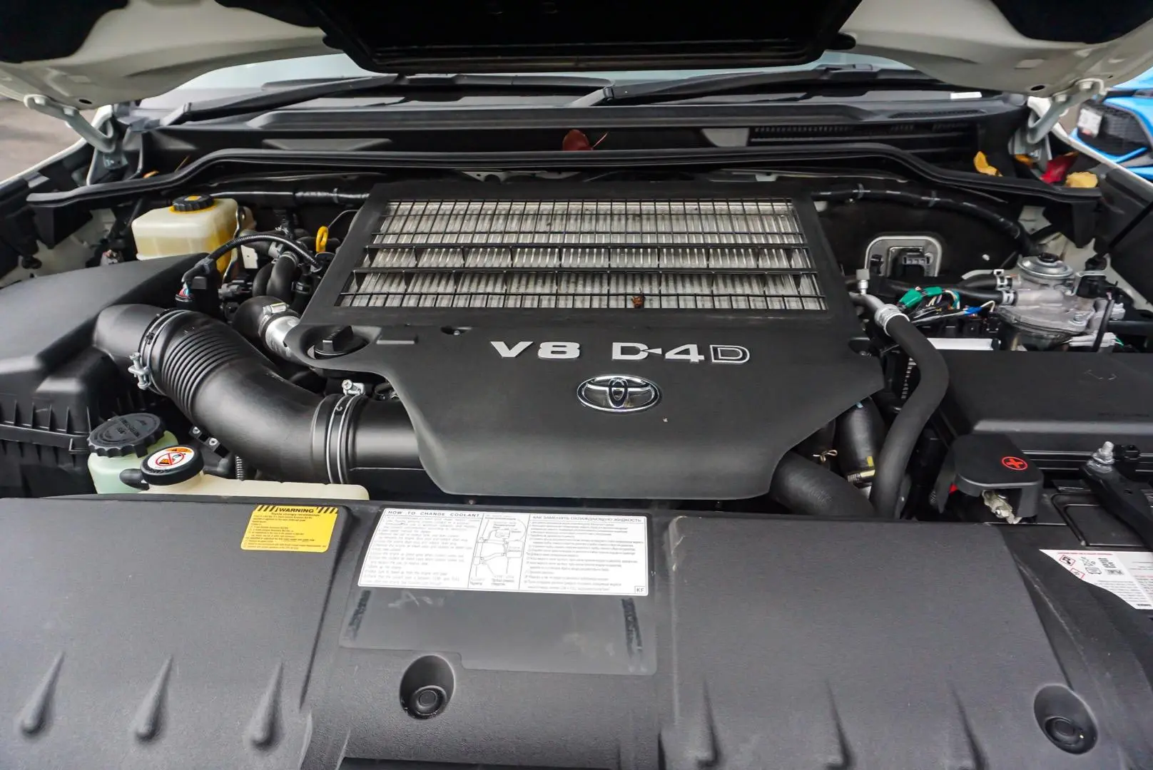 2018 Toyota Landcruiser Gallery Image 24