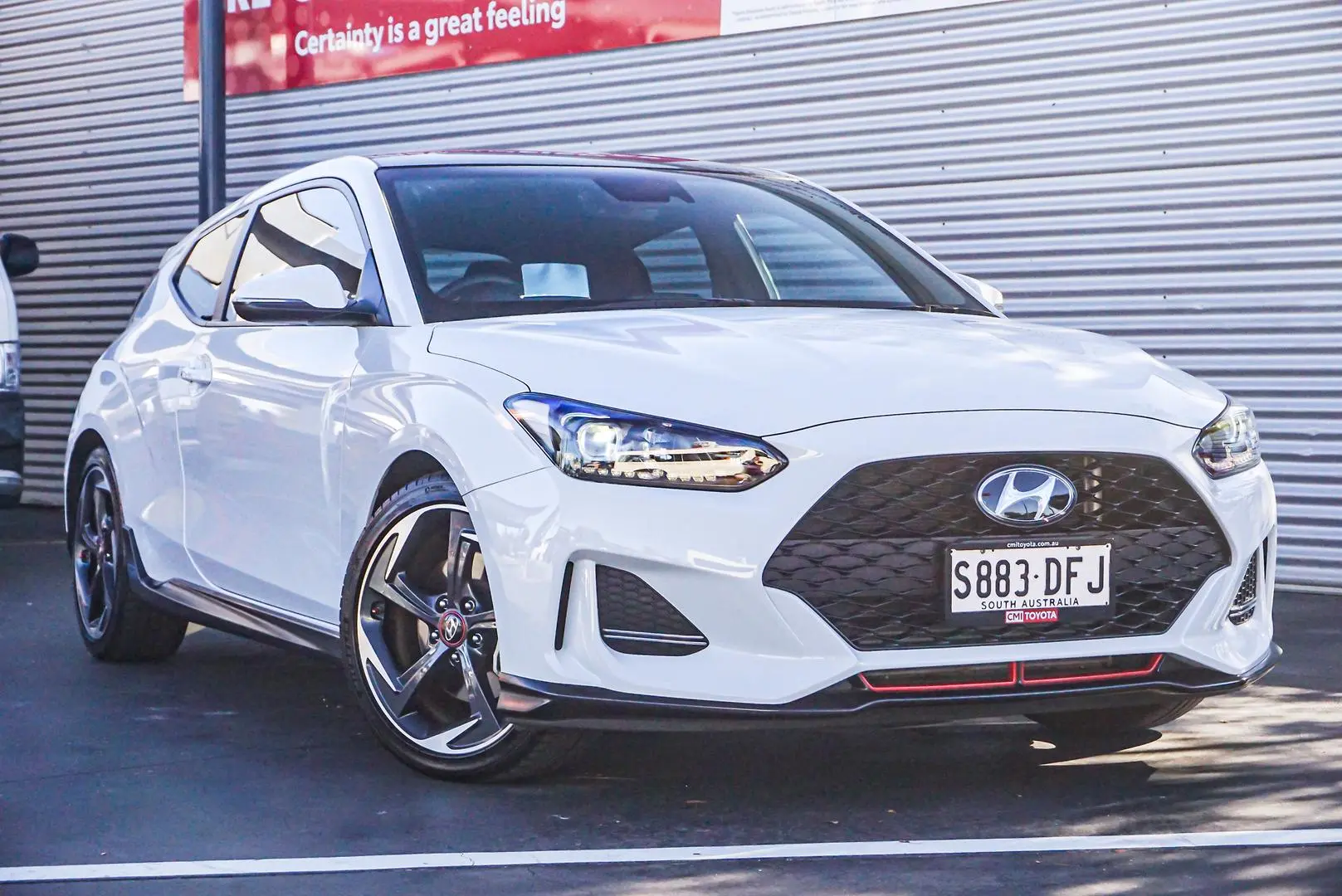 2019 Hyundai Veloster Gallery Image 1