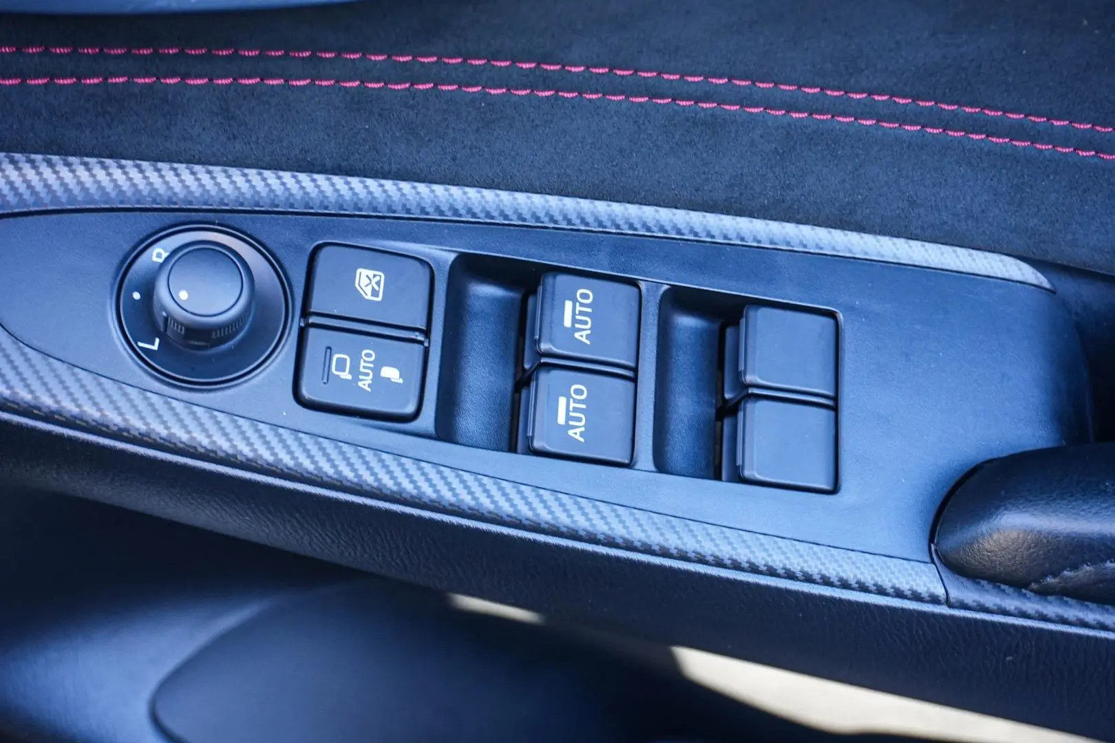 2025 Mazda 2 Gallery Image 17