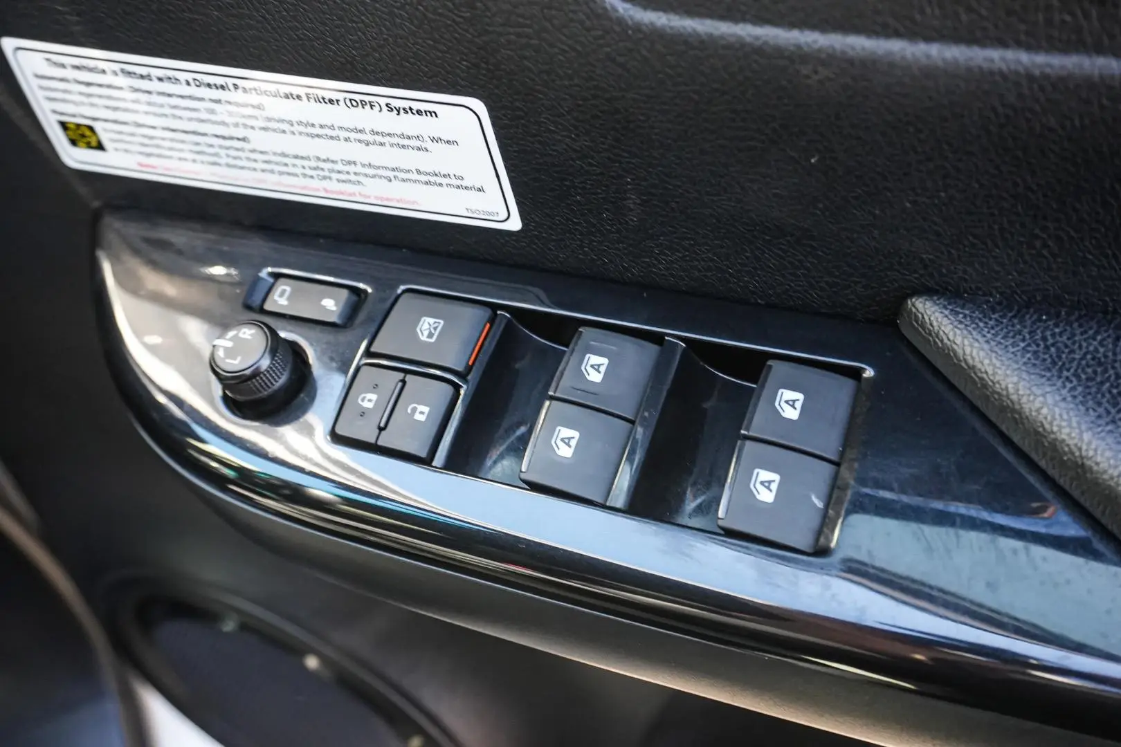 2021 Toyota Hilux Gallery Image 18