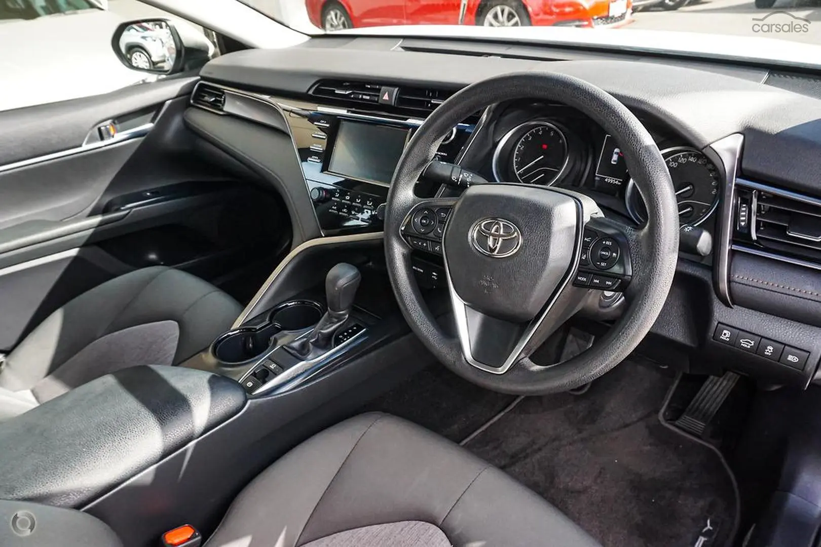 2019 Toyota Camry Image 7