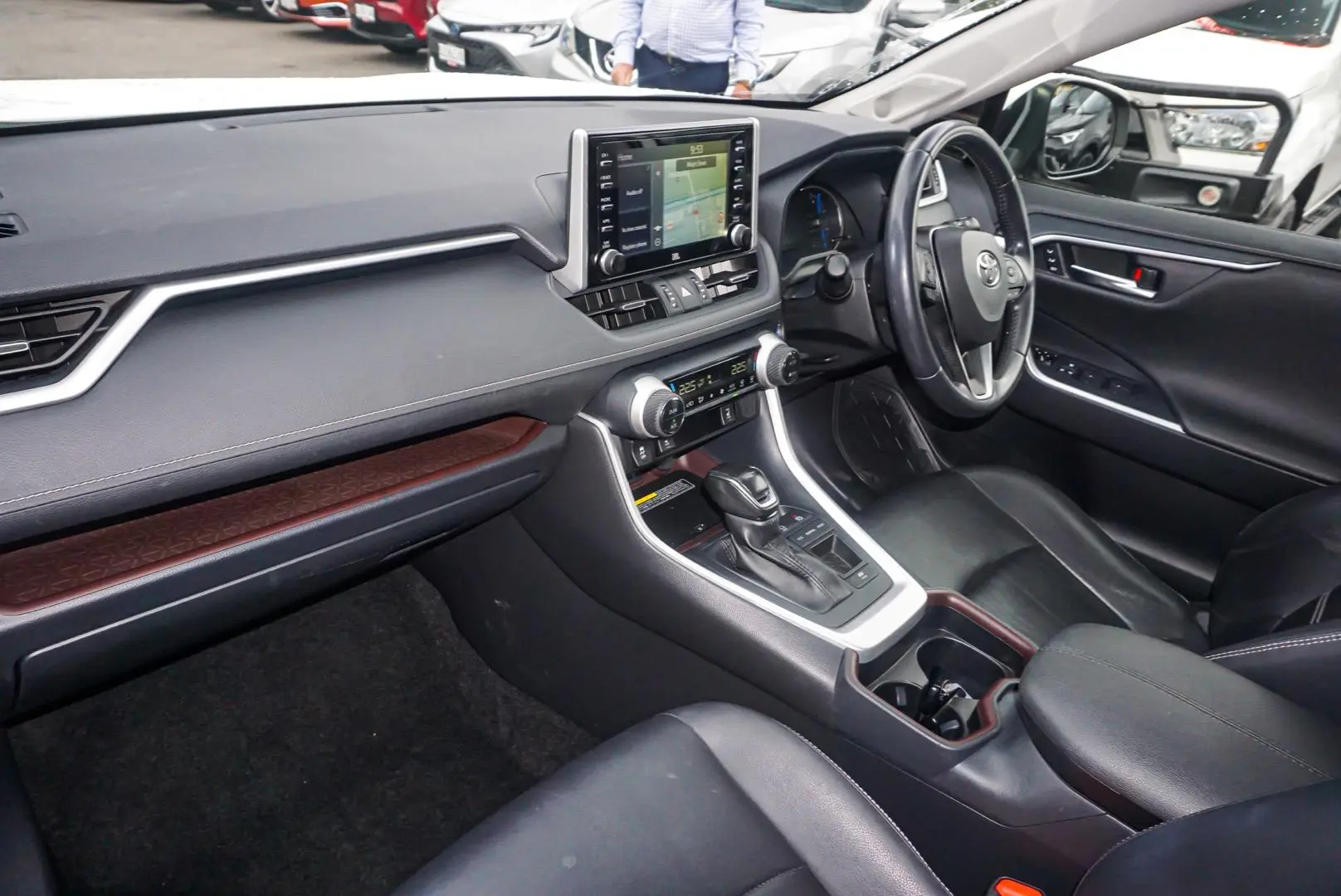 2019 Toyota RAV4 Image 9