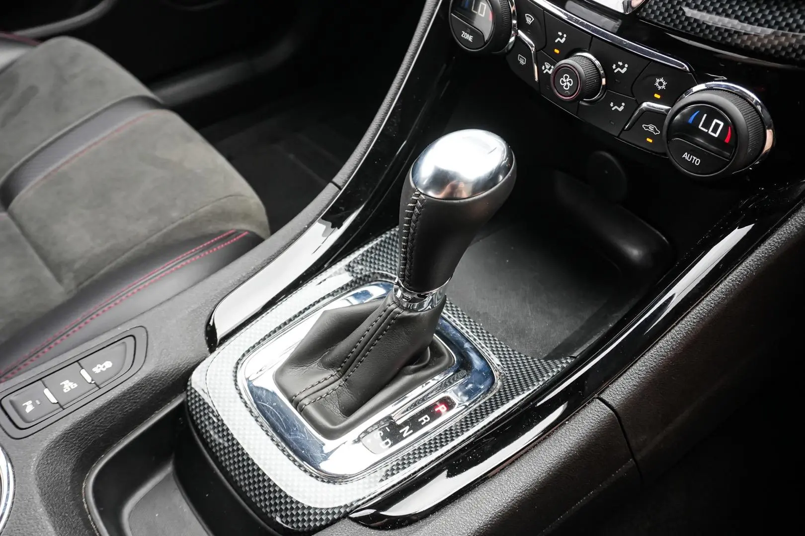 2016 Holden Commodore Gallery Image 19