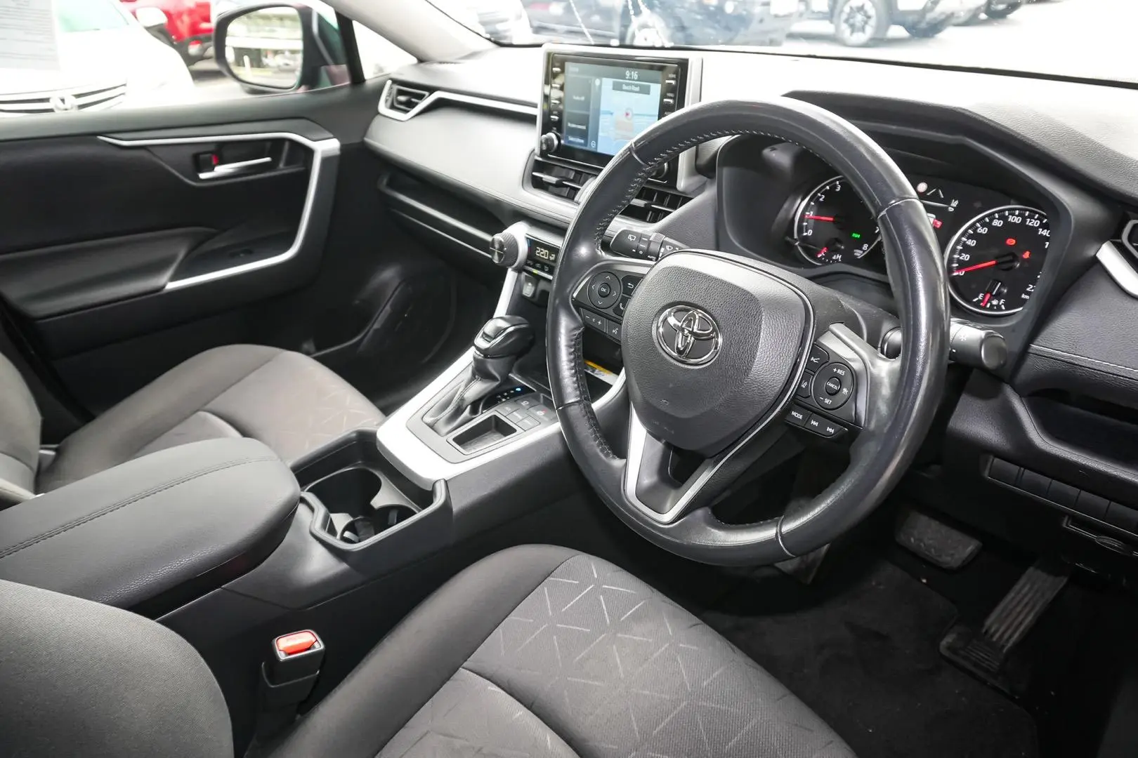 2021 Toyota RAV4 Gallery Image 7