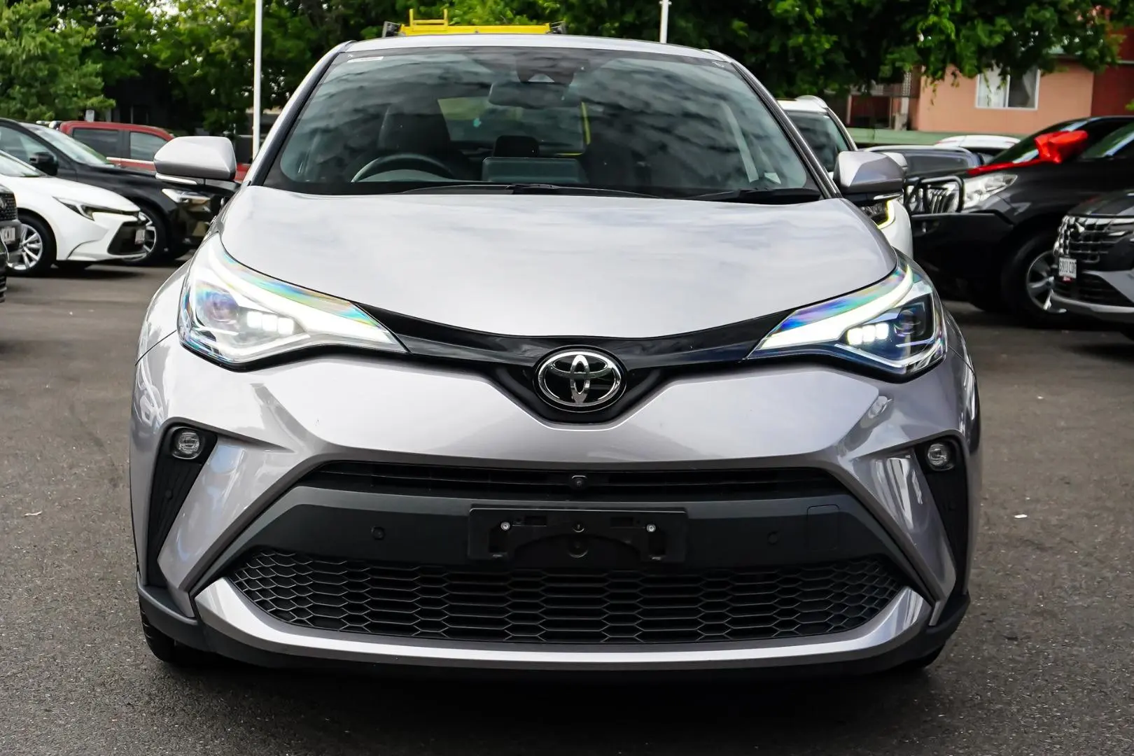 2023 Toyota C-HR Gallery Image 5