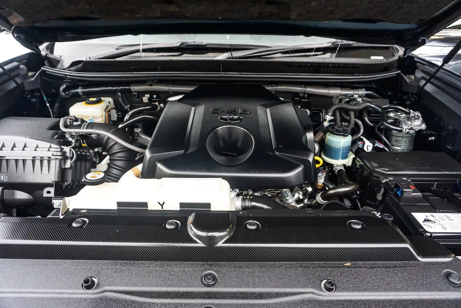 2020 Toyota Landcruiser Prado Gallery Image 23