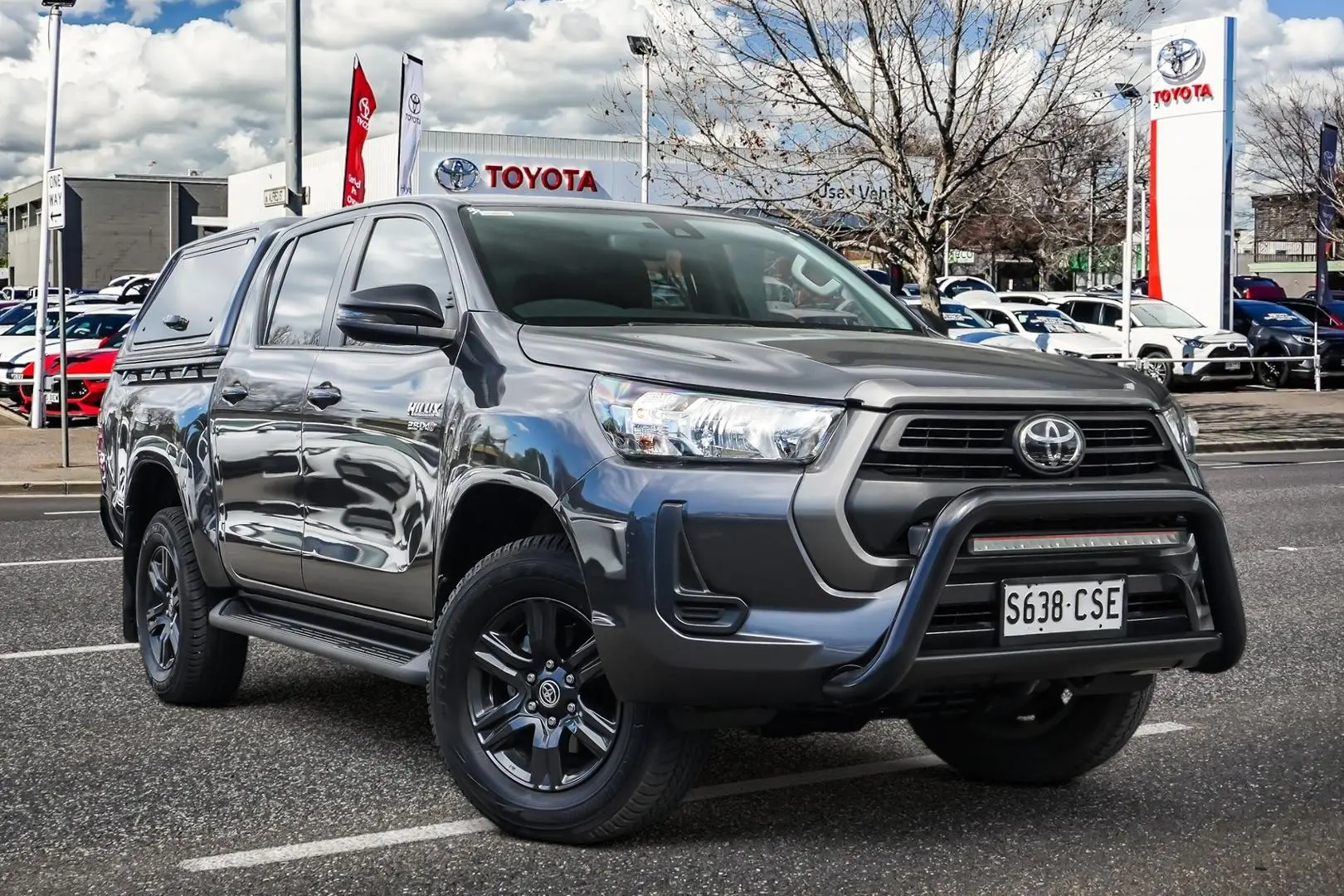 2022 Toyota Hilux Image