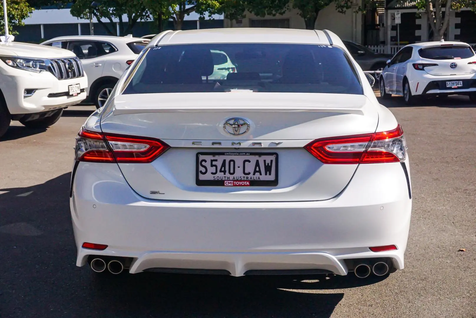 2019 Toyota Camry Gallery Image 5