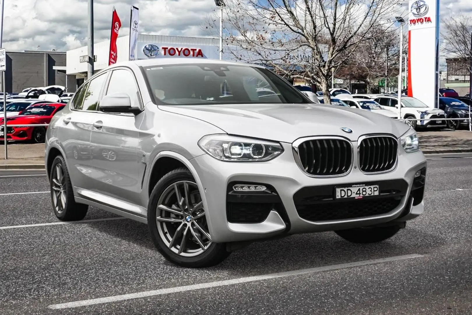2019 BMW X4 Gallery Image 1