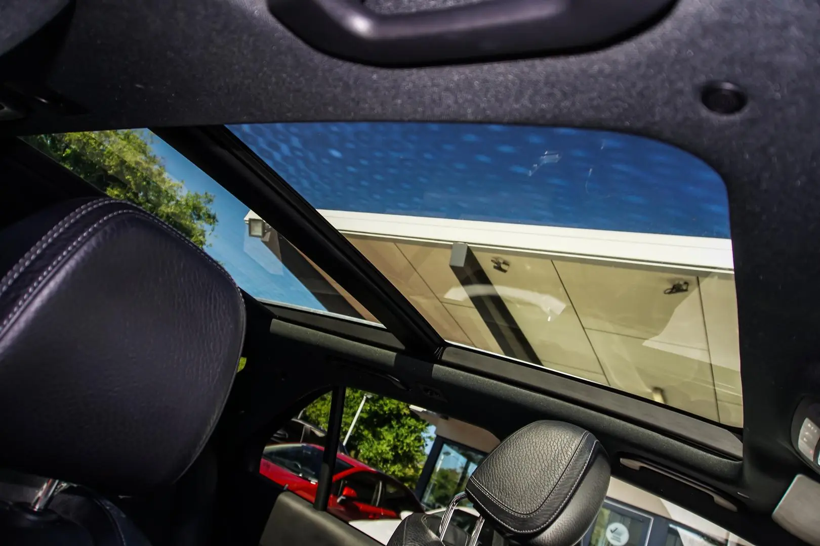 2019 Mercedes-Benz GLE-Class Gallery Image 8