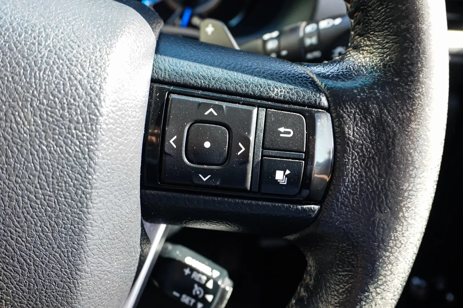 2016 Toyota Fortuner Gallery Image 20