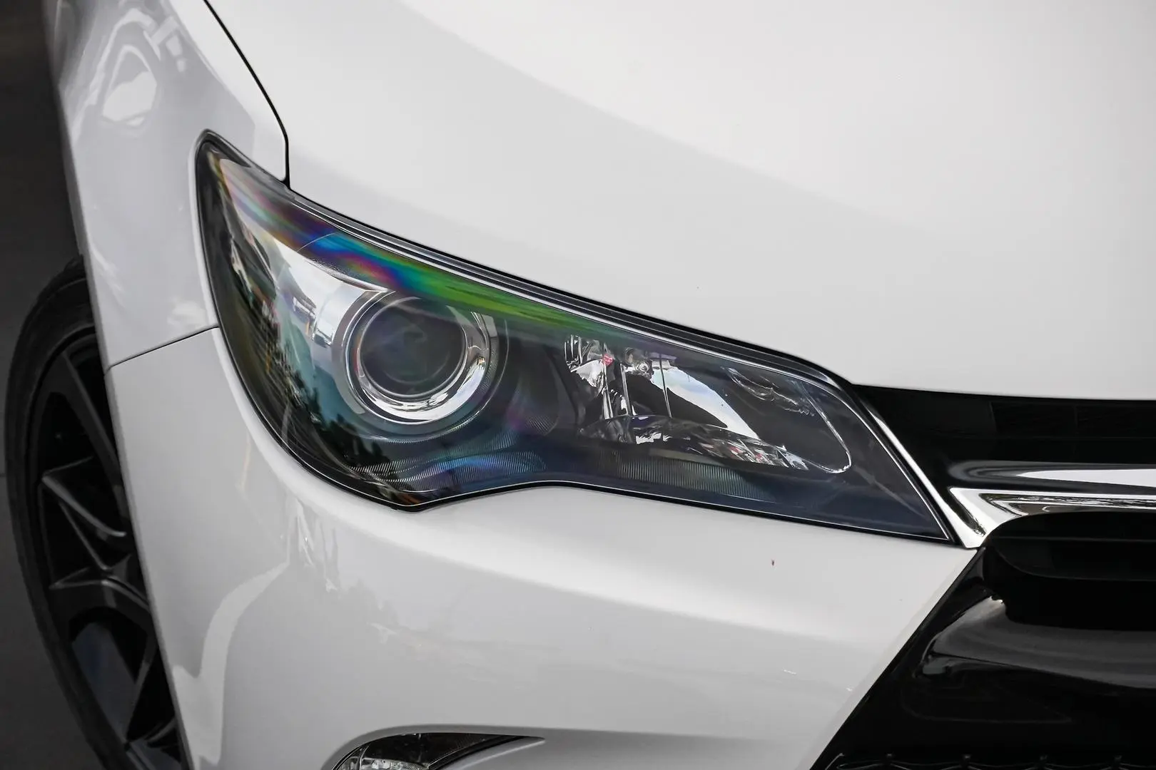 2017 Toyota Camry Gallery Image 7