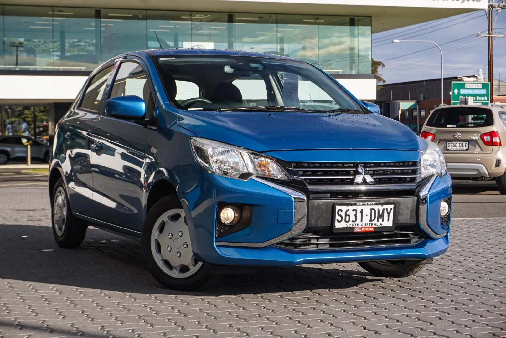 2021 Mitsubishi Mirage Gallery Image 2