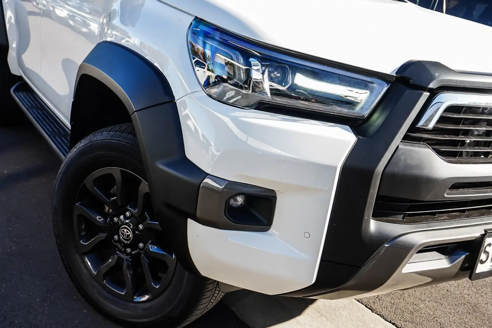 2023 Toyota Hilux Gallery Image 9