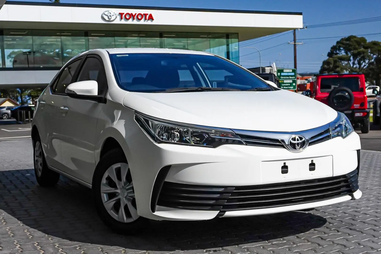 2019 Toyota Corolla Gallery Image 2