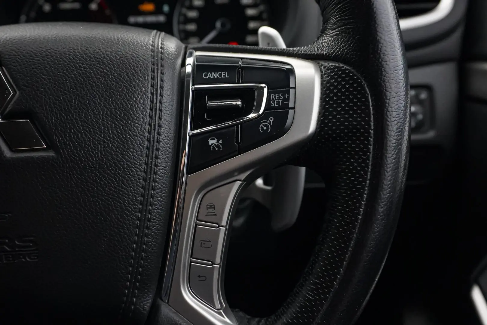 2018 Mitsubishi Pajero Sport Gallery Image 20