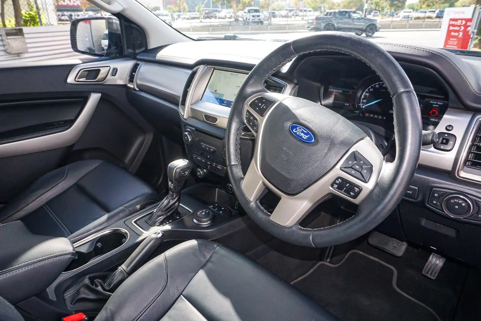 2019 Ford Everest Gallery Image 6