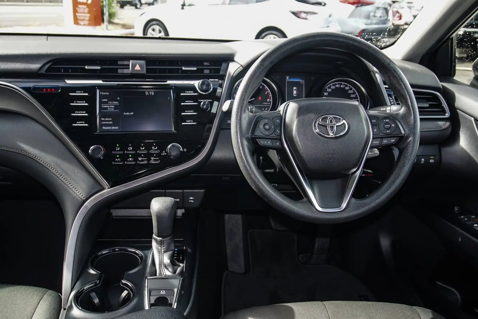 2019 Toyota Camry Image 8