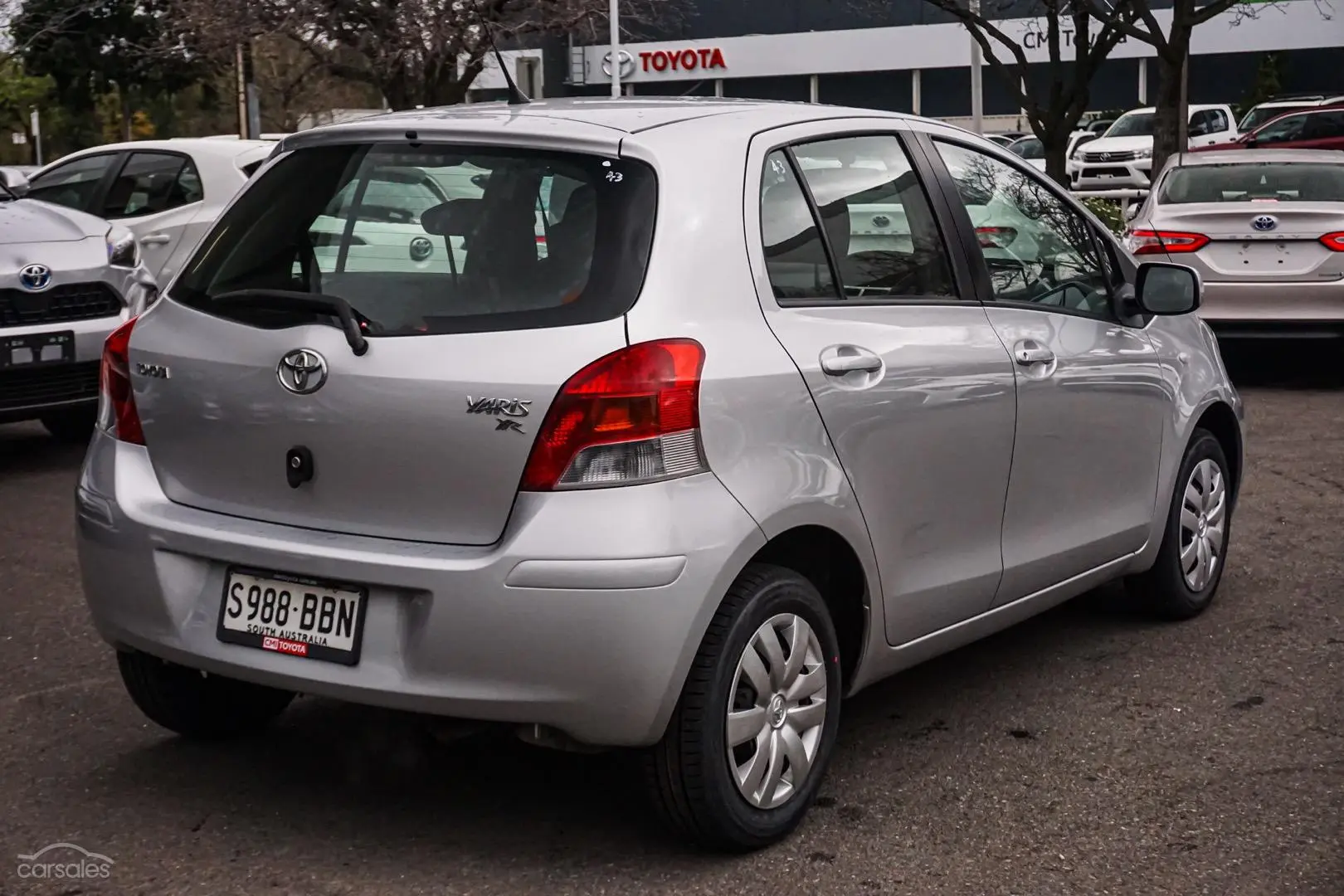 2010 Toyota Yaris Image 3