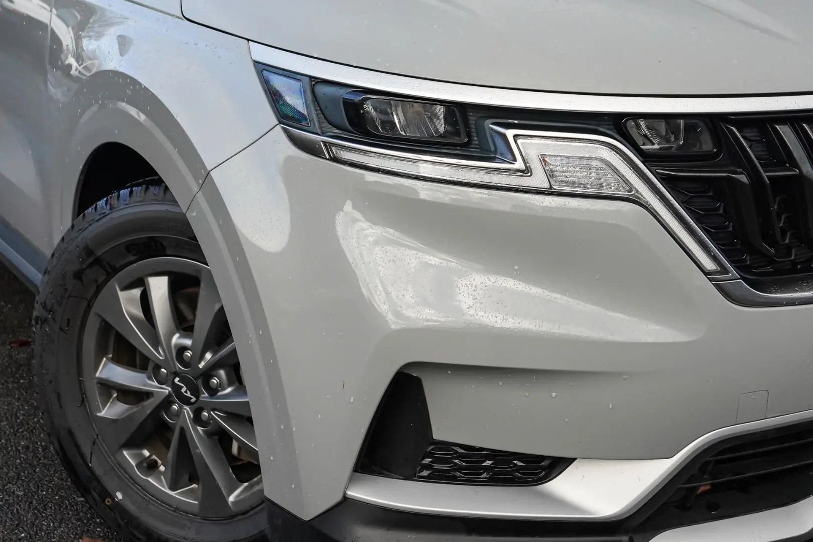 2022 Kia Carnival Gallery Image 11