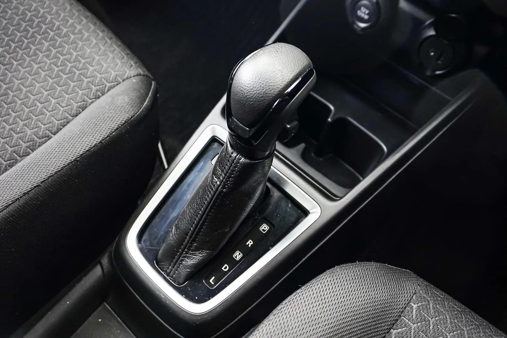 2019 Suzuki Swift Gallery Image 19