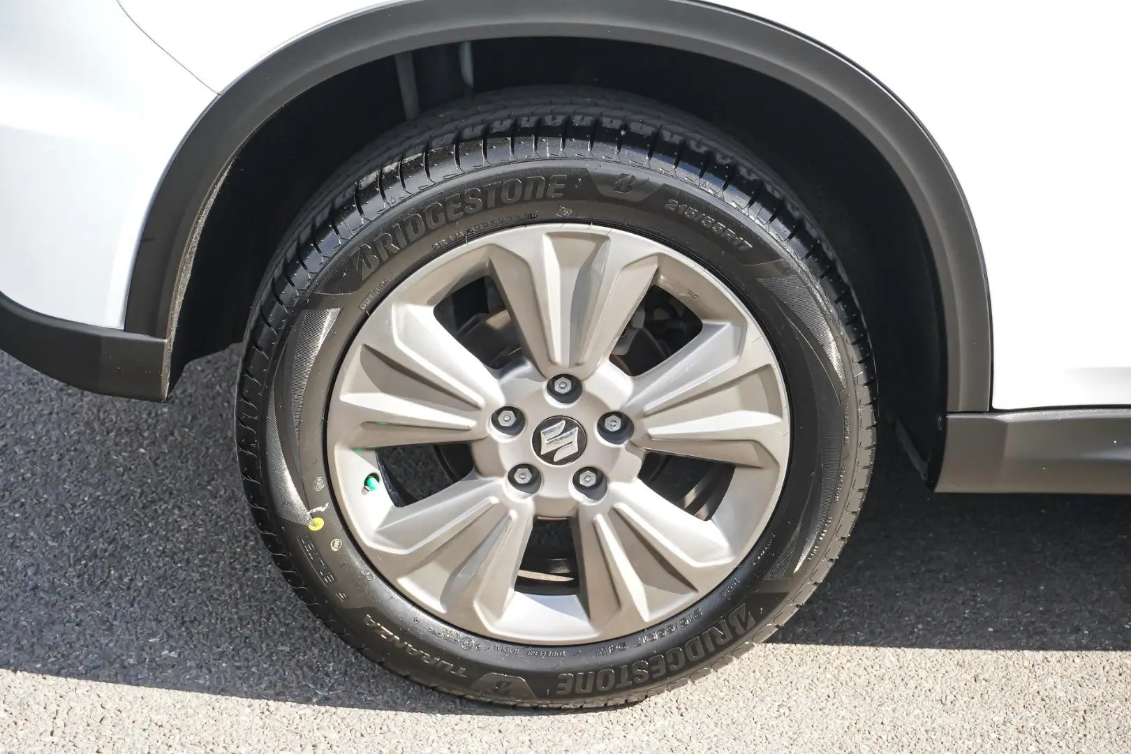 2019 Suzuki Vitara Gallery Image 13