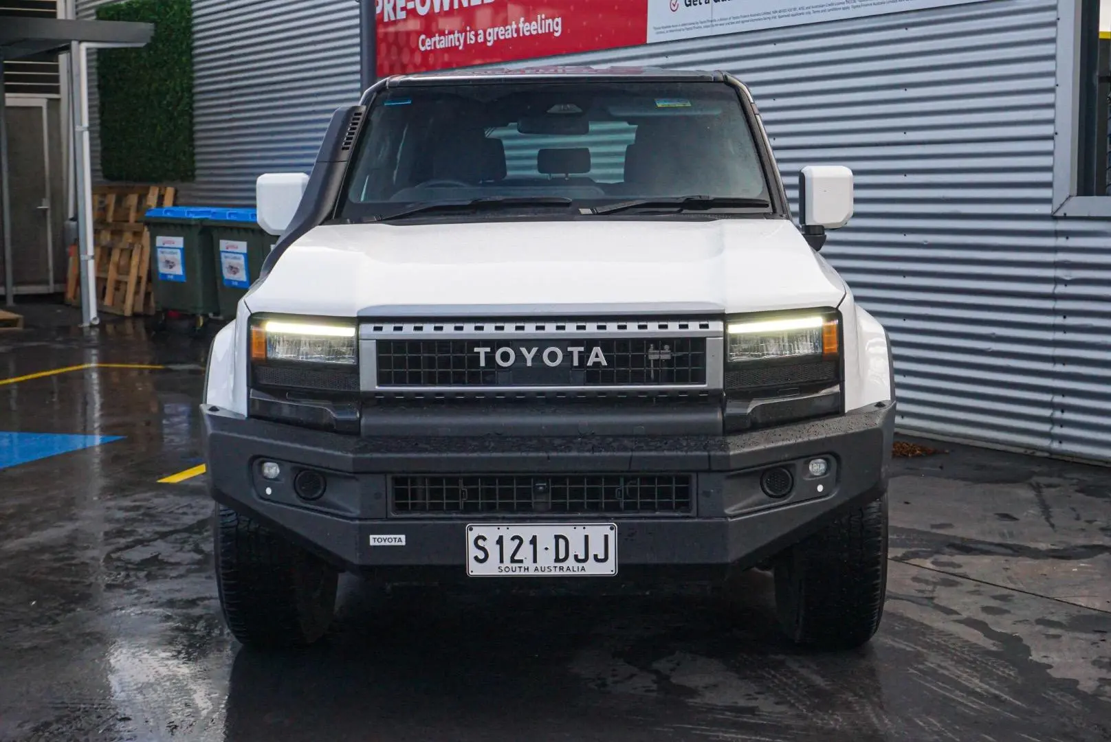 2025 Toyota Landcruiser Prado Gallery Image 5