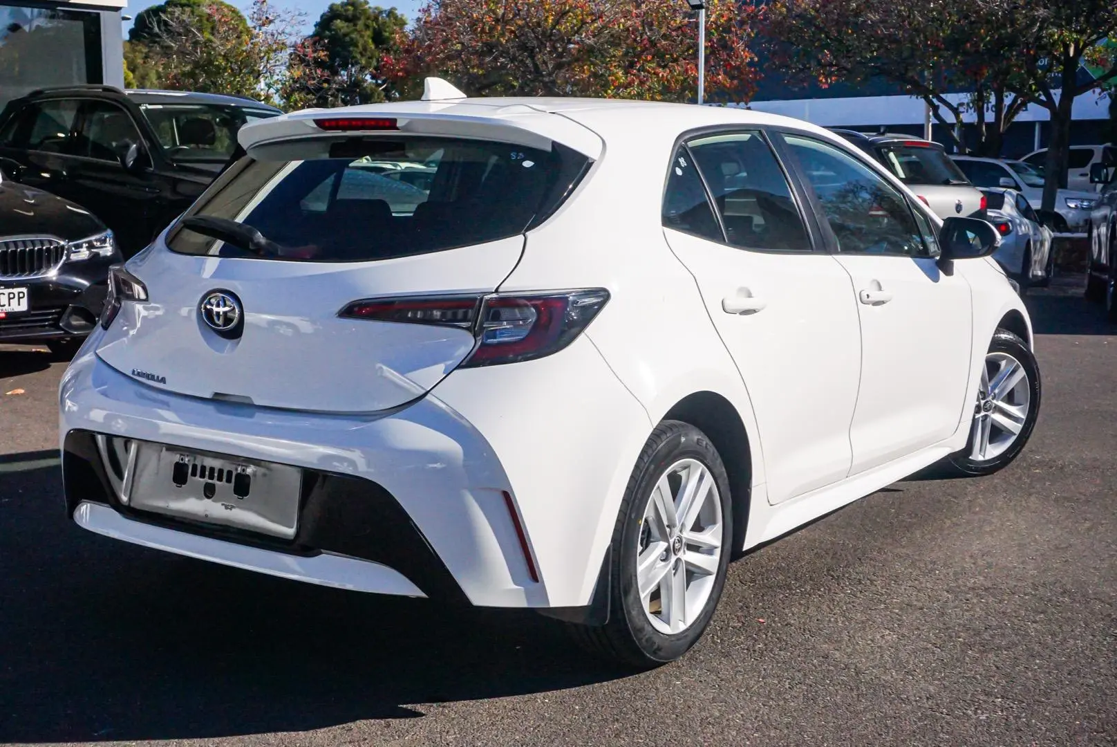2021 Toyota Corolla Gallery Image 2