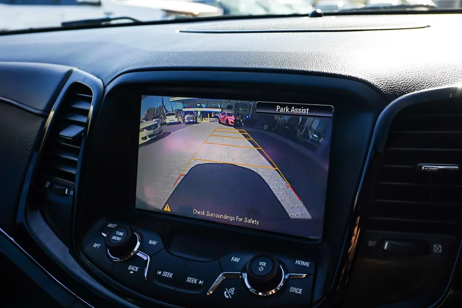 2016 Holden Commodore Gallery Image 25