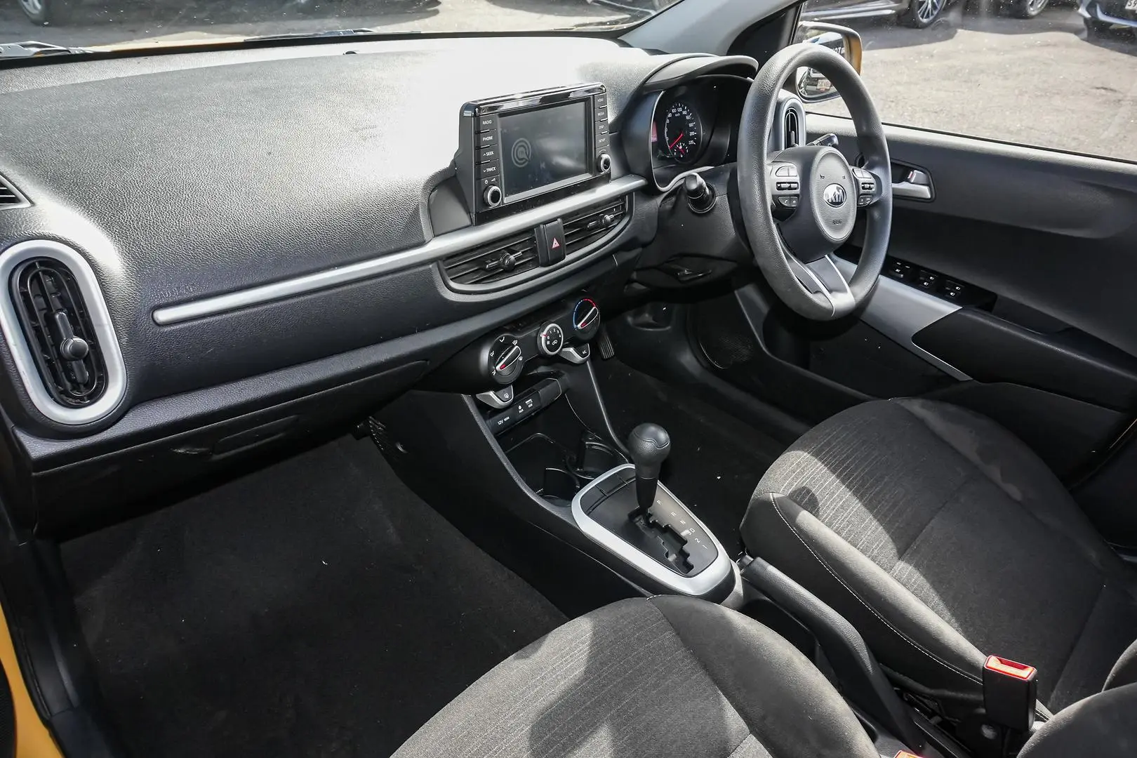 2017 Kia Picanto Gallery Image 9