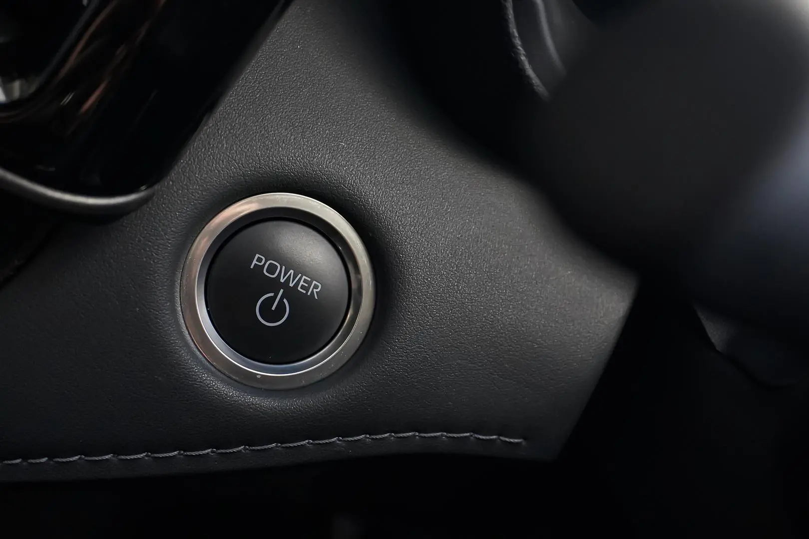 2025 Toyota Kluger Gallery Image 24