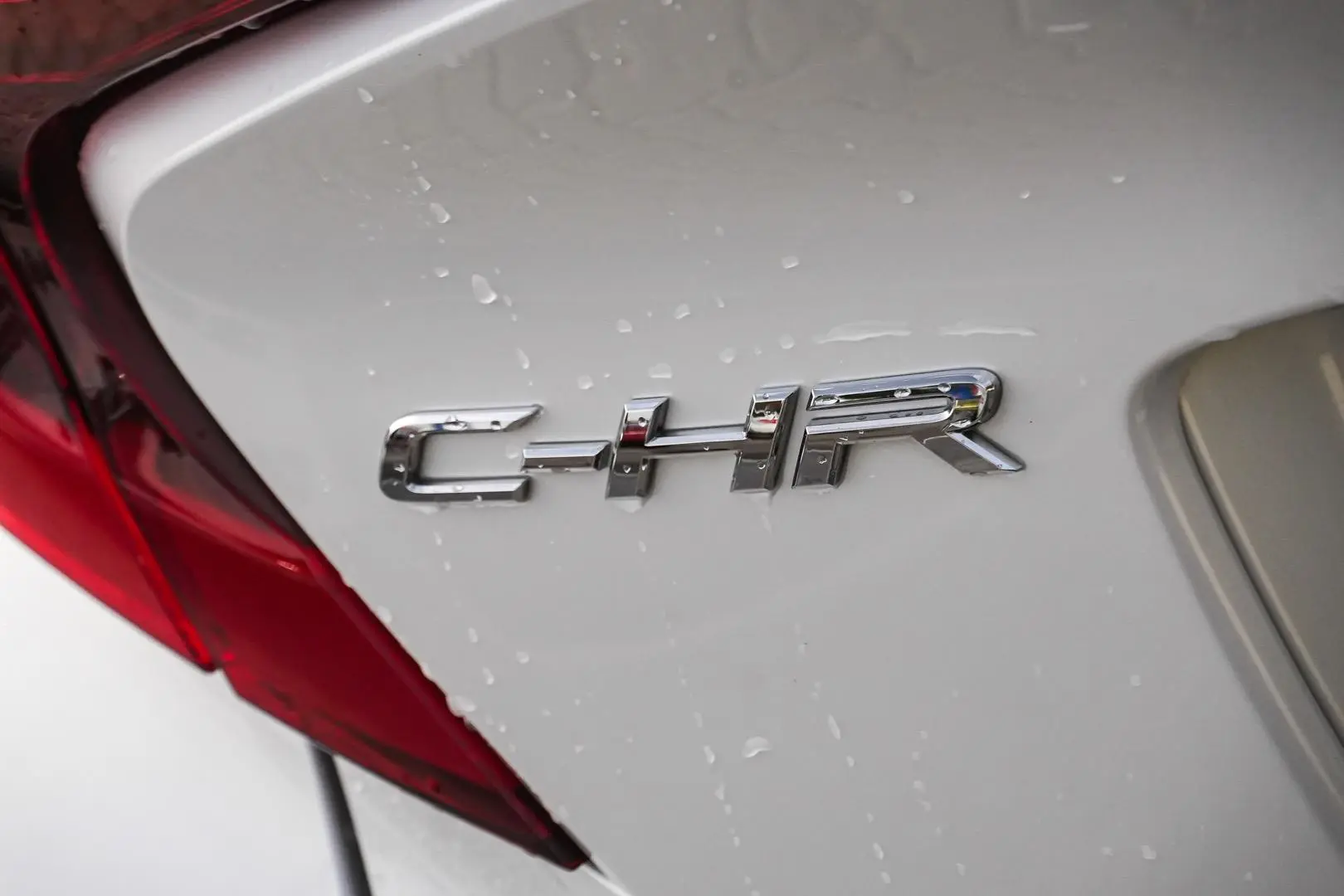 2022 Toyota C-HR Gallery Image 15