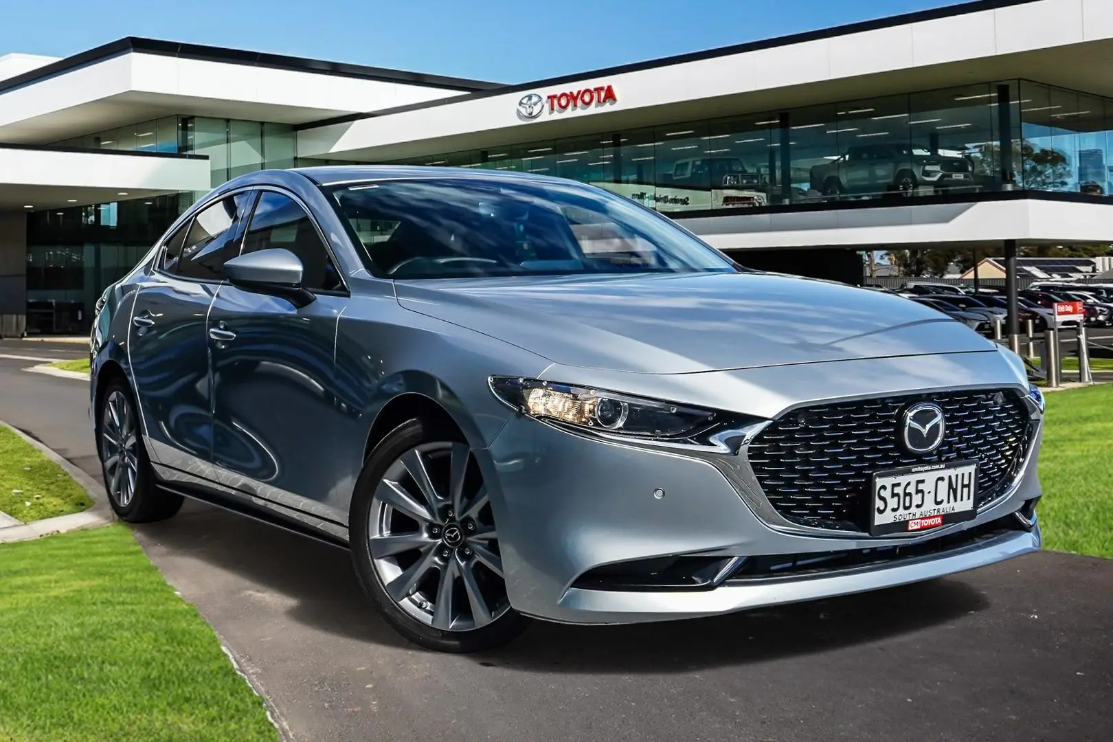 2022 Mazda 3 Gallery Image 1