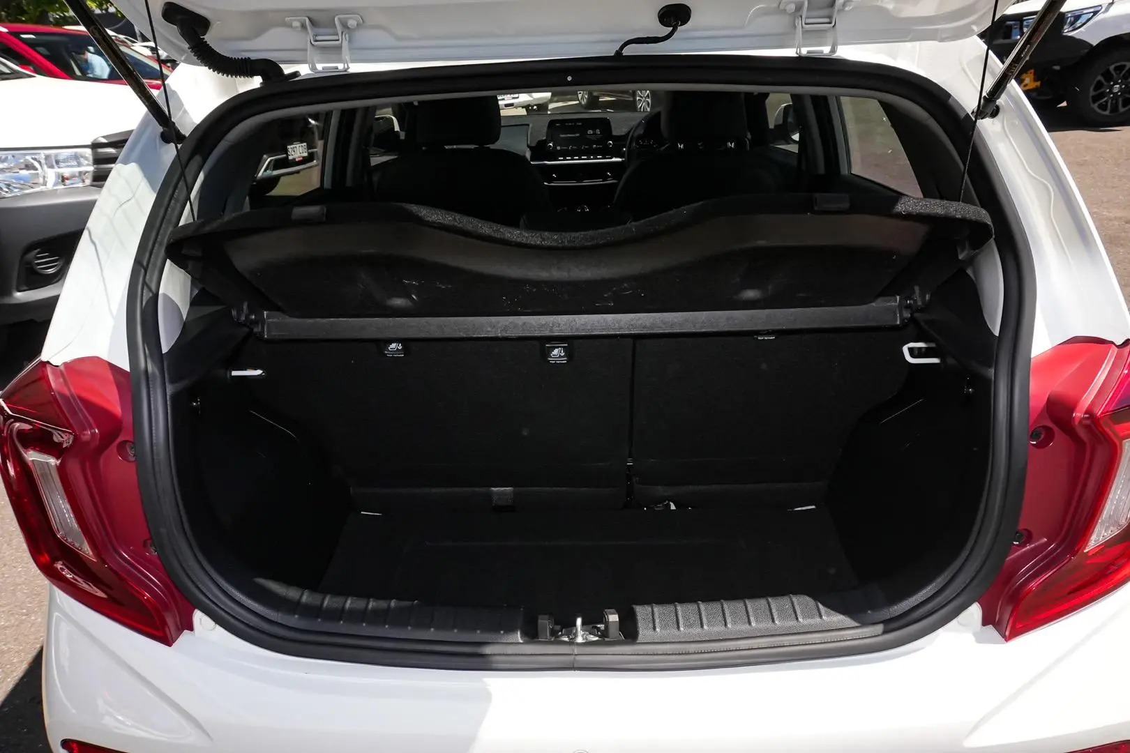 2022 Kia Picanto Gallery Image 11