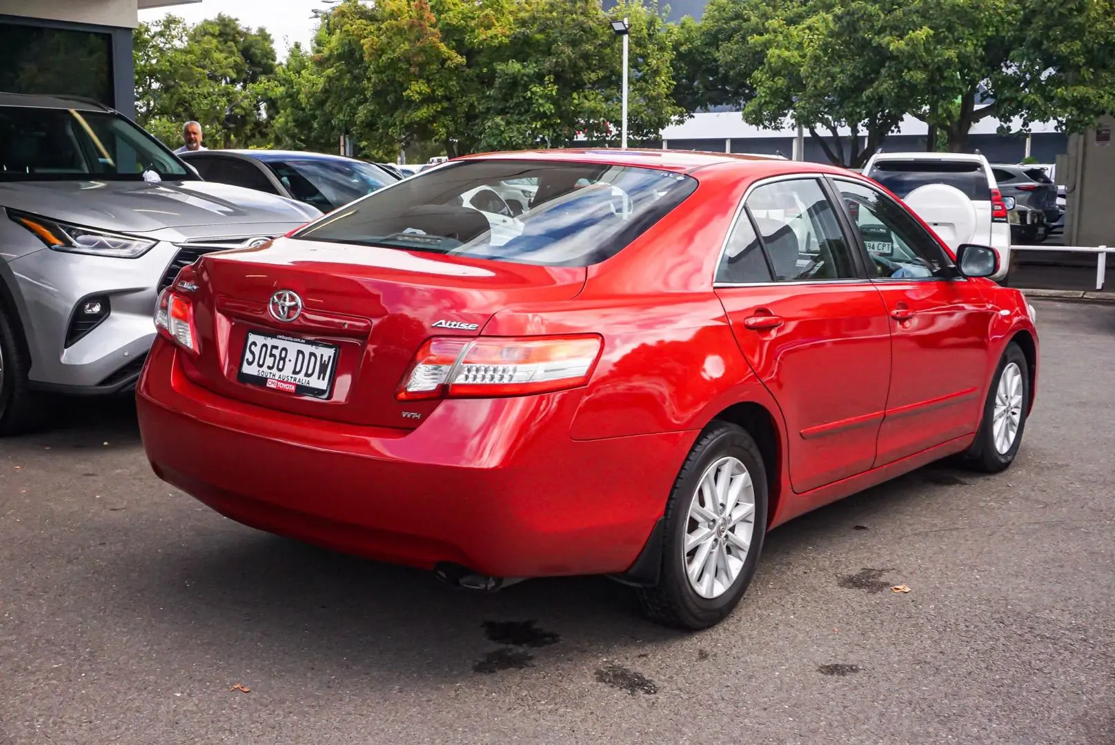 2009 Toyota Camry Gallery Image 2