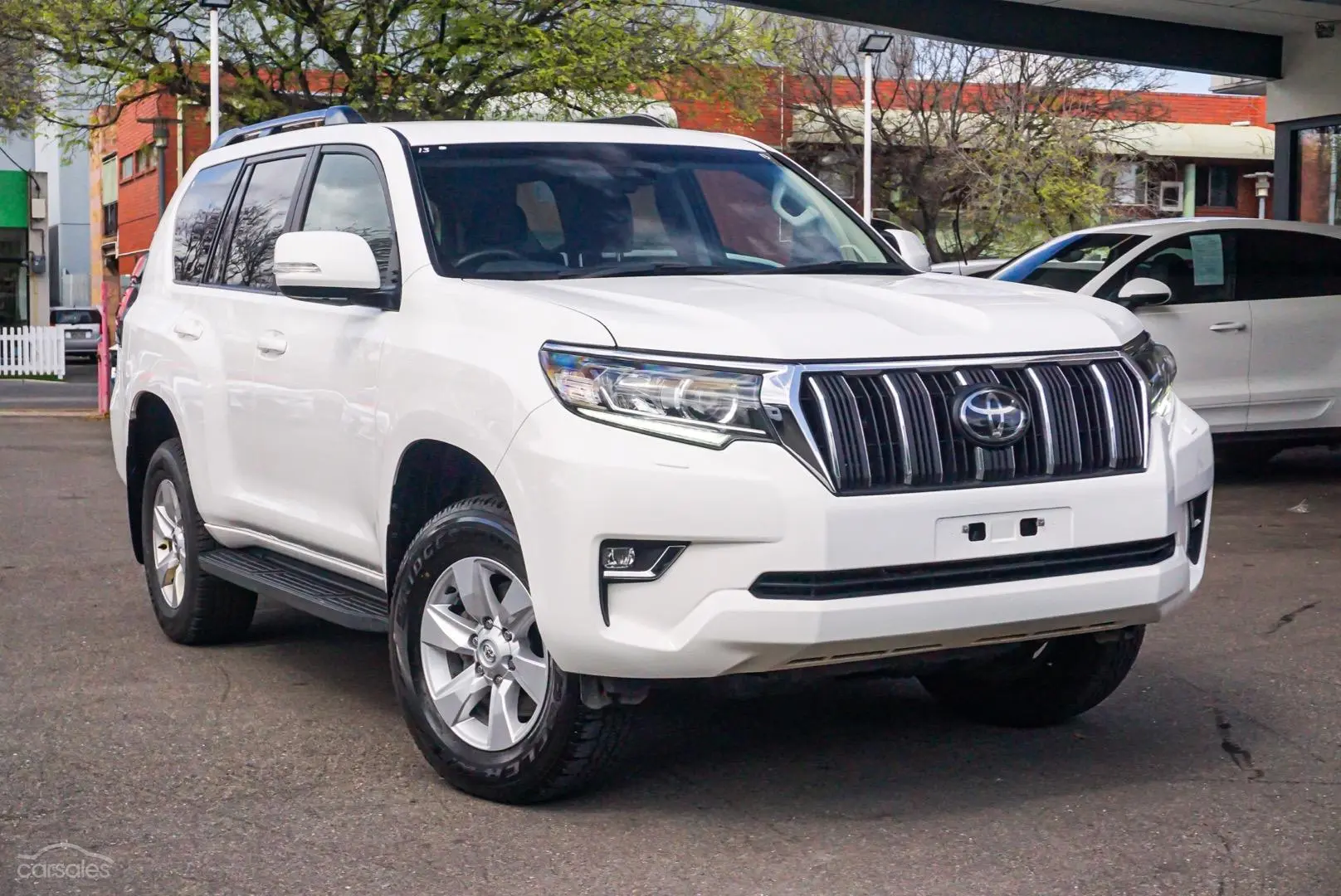 2022 Toyota Landcruiser Prado Image 2