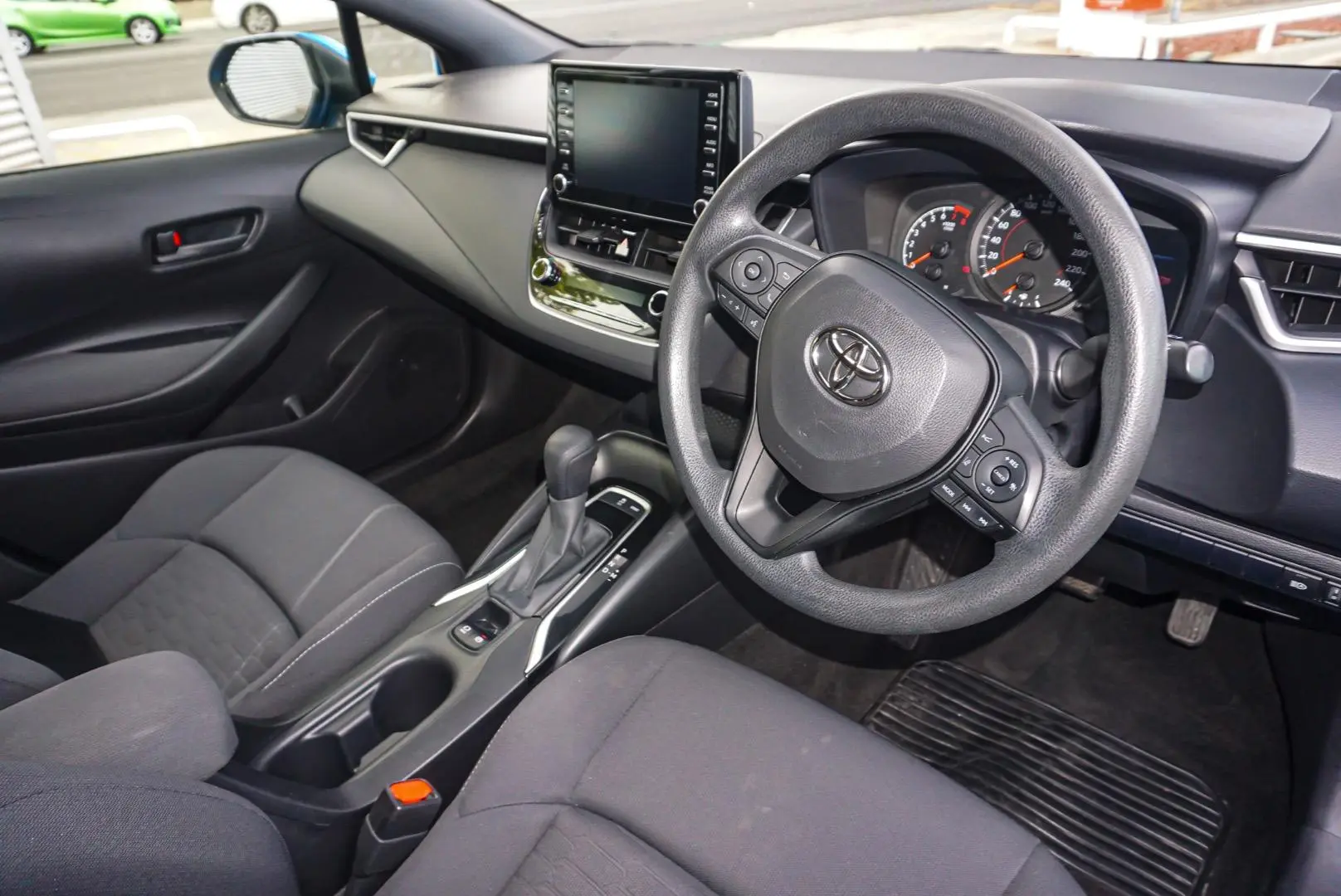 2021 Toyota Corolla Gallery Image 6