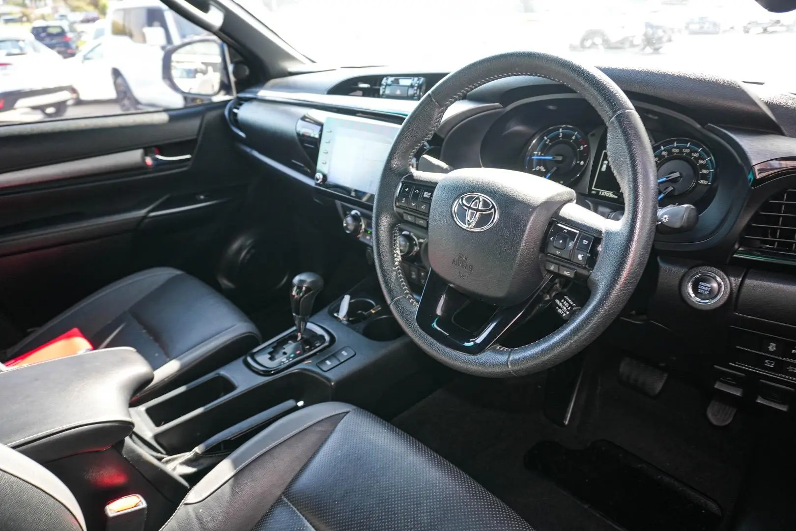 2022 Toyota Hilux Gallery Image 7