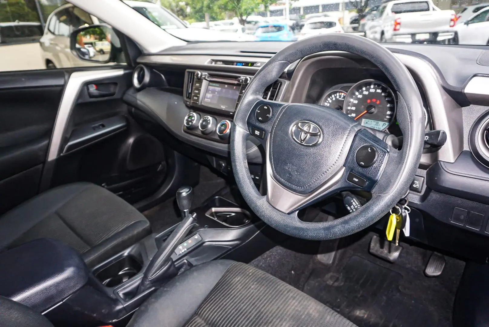 2017 Toyota Rav4 Gallery Image 7