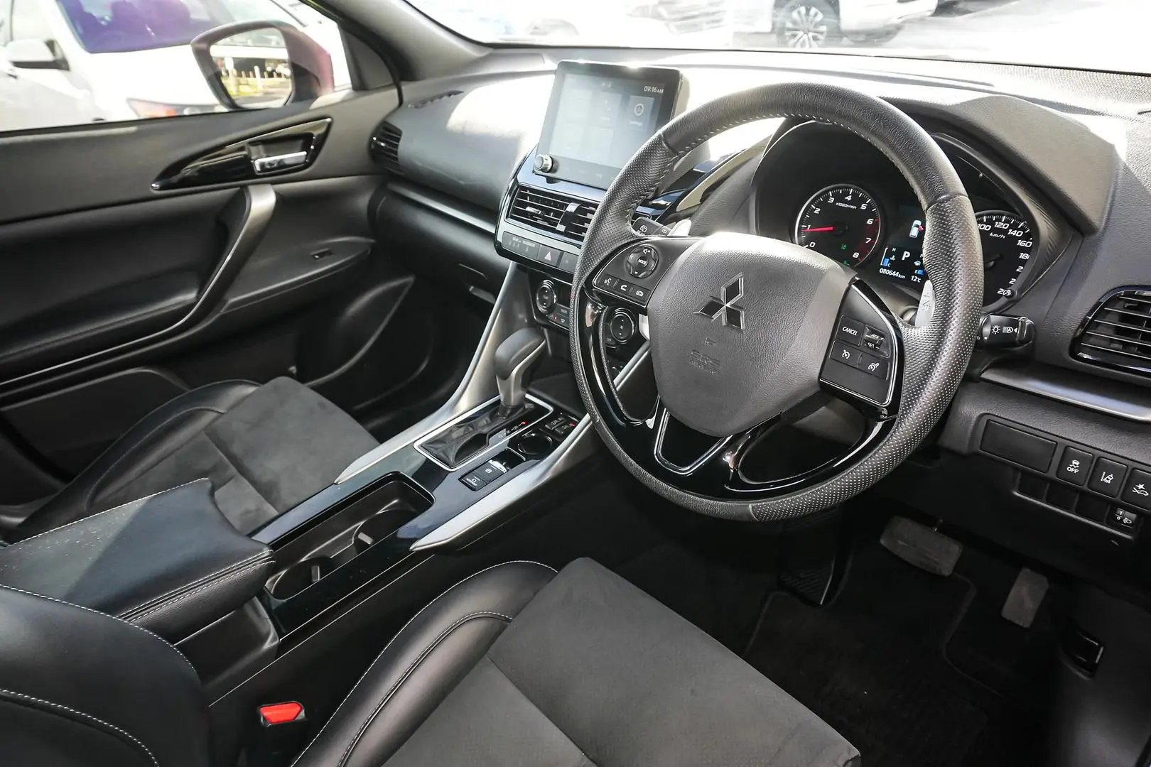 2023 Mitsubishi Eclipse Cross Gallery Image 7